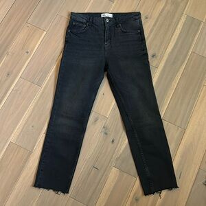 Zara high waist, straight leg, ankle, black washed denim Size EUR 38 / USA 6
